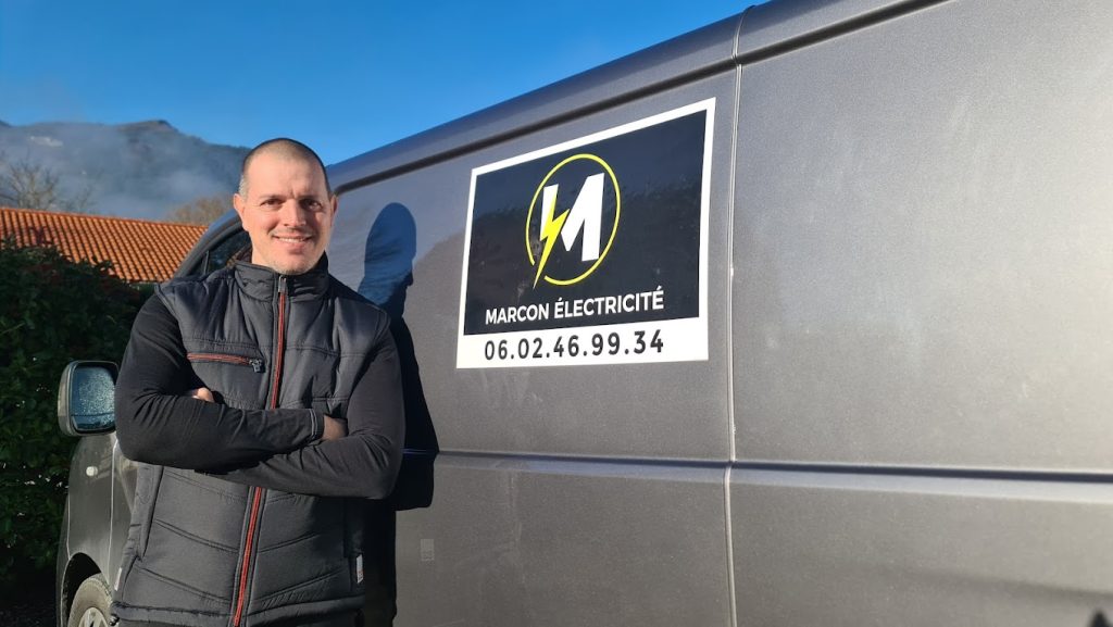 Loïc Marcon, électricien et installateur photovoltaïque